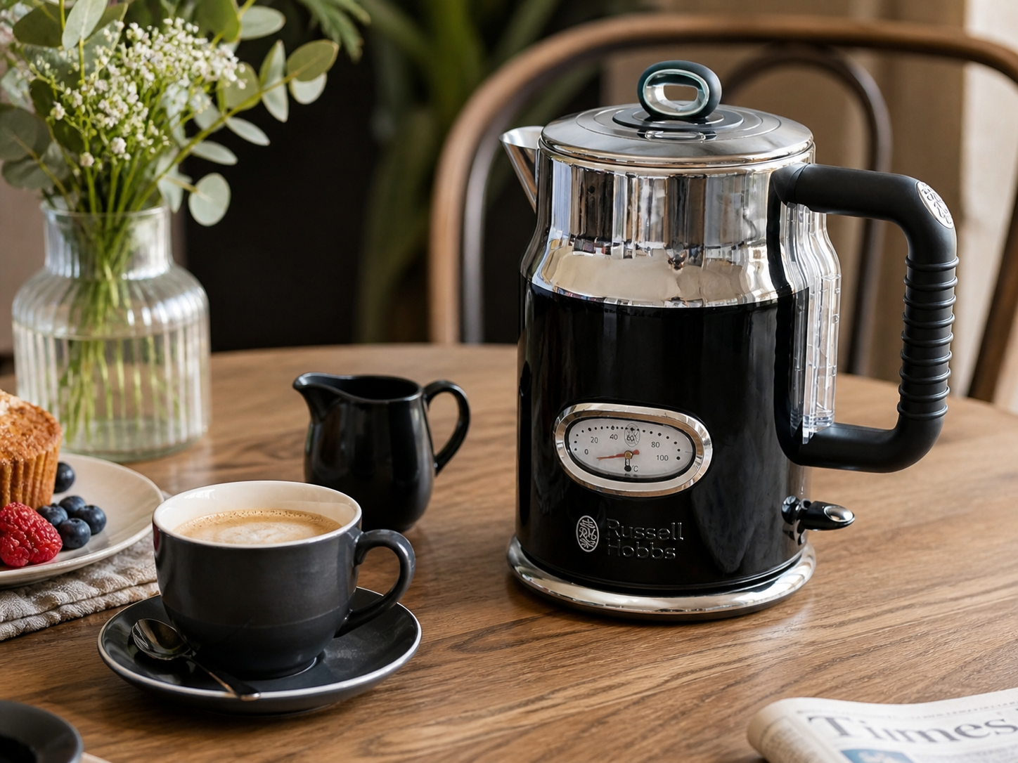 Hervidor Eléctrica Retro Classic Noir 1.7L Russell Hobbs